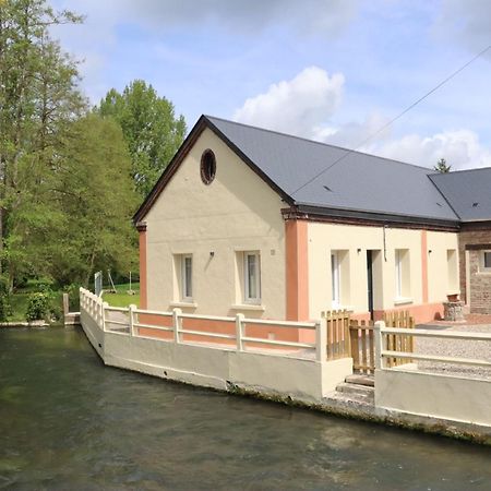 Au Clair Matin Sur L'Yeres Vila Sept-Meules Exterior foto