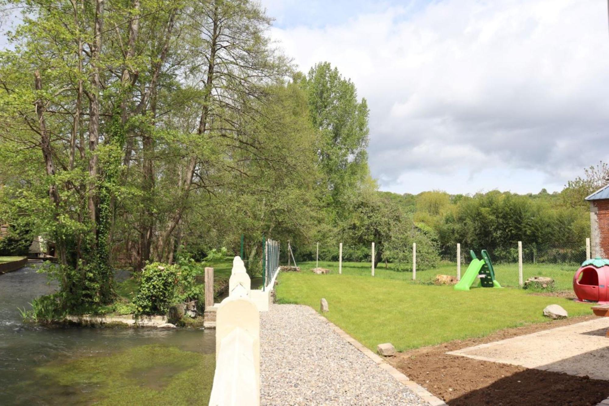 Au Clair Matin Sur L'Yeres Vila Sept-Meules Exterior foto